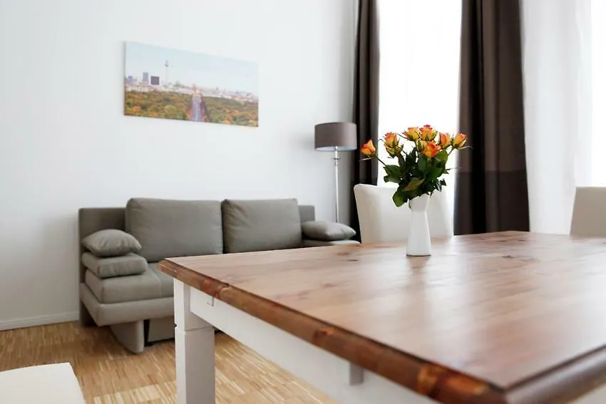 Sc 01 By Rockchair Apartments L Superhost Status L 2 Bedrooms Boxspringbeds Balcony Elevator - Cozy Family & Business Flair Welcomes You! Berlin